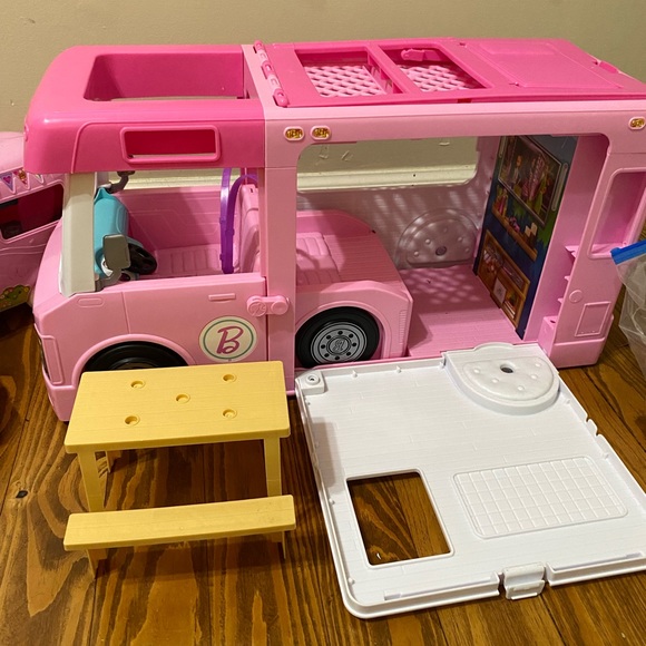 Barbie Camper | Chelsea Camper & Car | Barbies - Picture 4 of 7